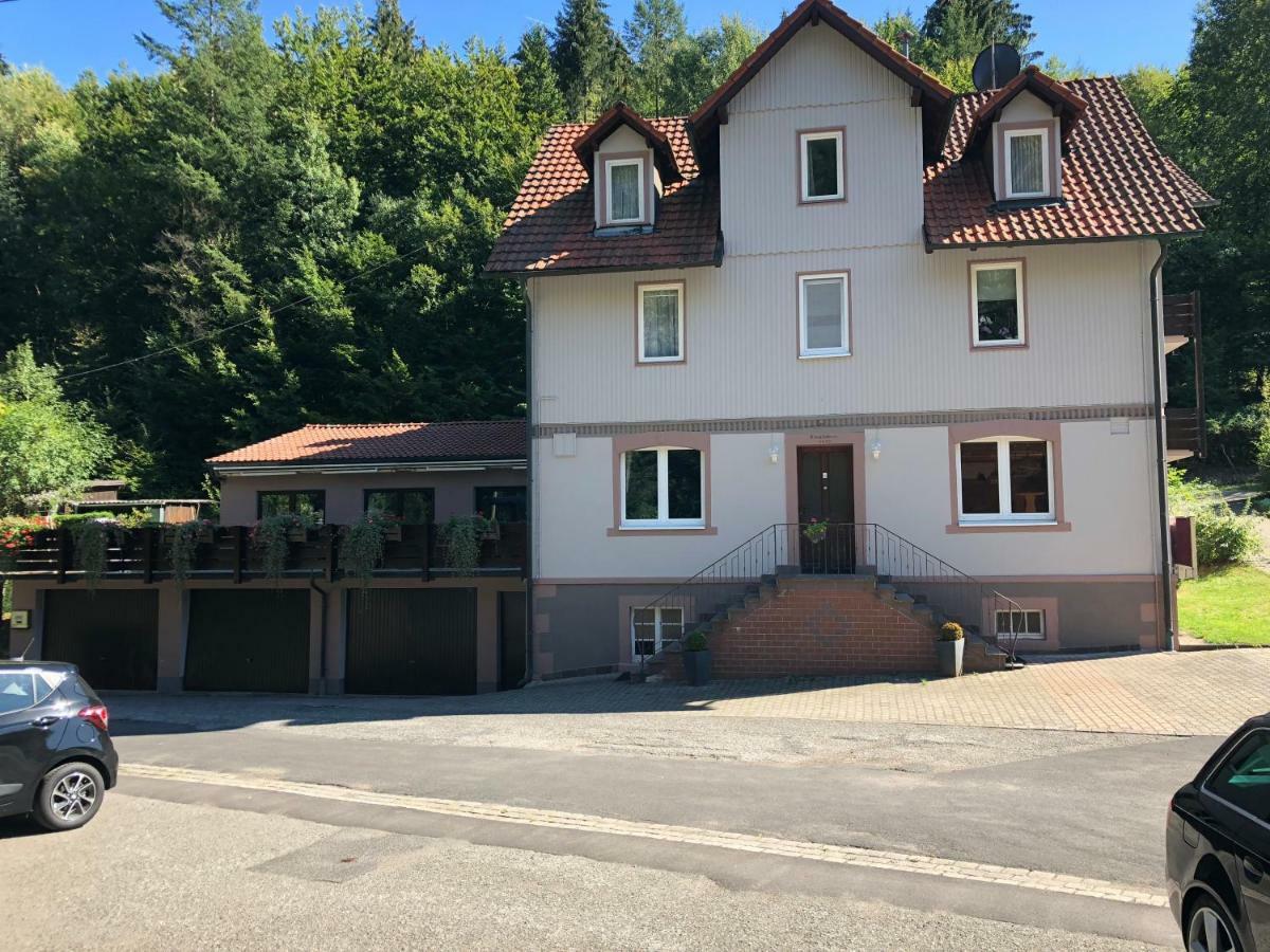Zum Waldfrieden Hotell Neuhof  Exteriör bild